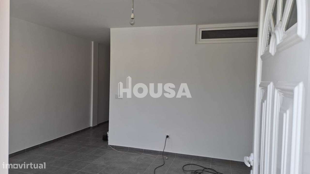 Moradia T3 Renovada | Azoia – Leiria-18