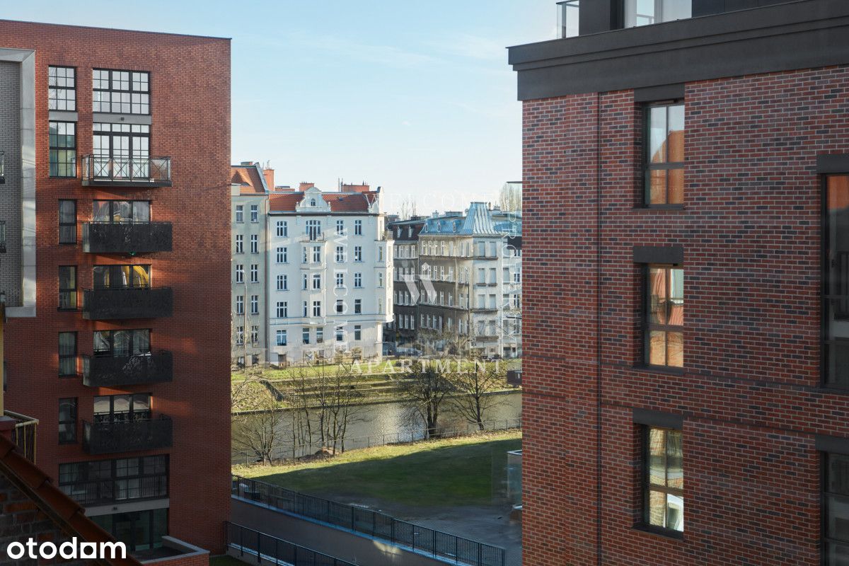 Apartament w centrum Gdańska z widokiem na rzekę!