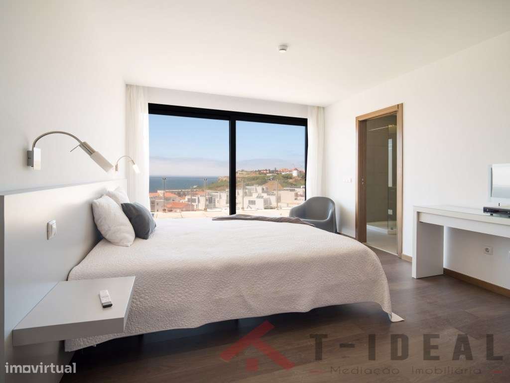 Moradia T4 Moderna Vista Mar-41