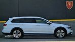 Volkswagen Passat Alltrack 2.0 TDI DSG 4Motion - 32