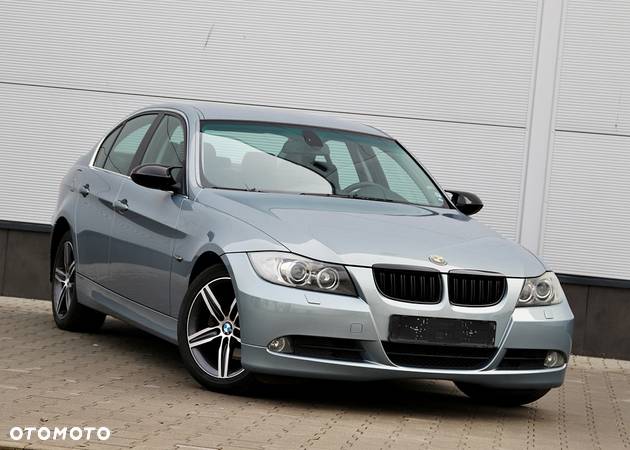 BMW Seria 3 325i - 8