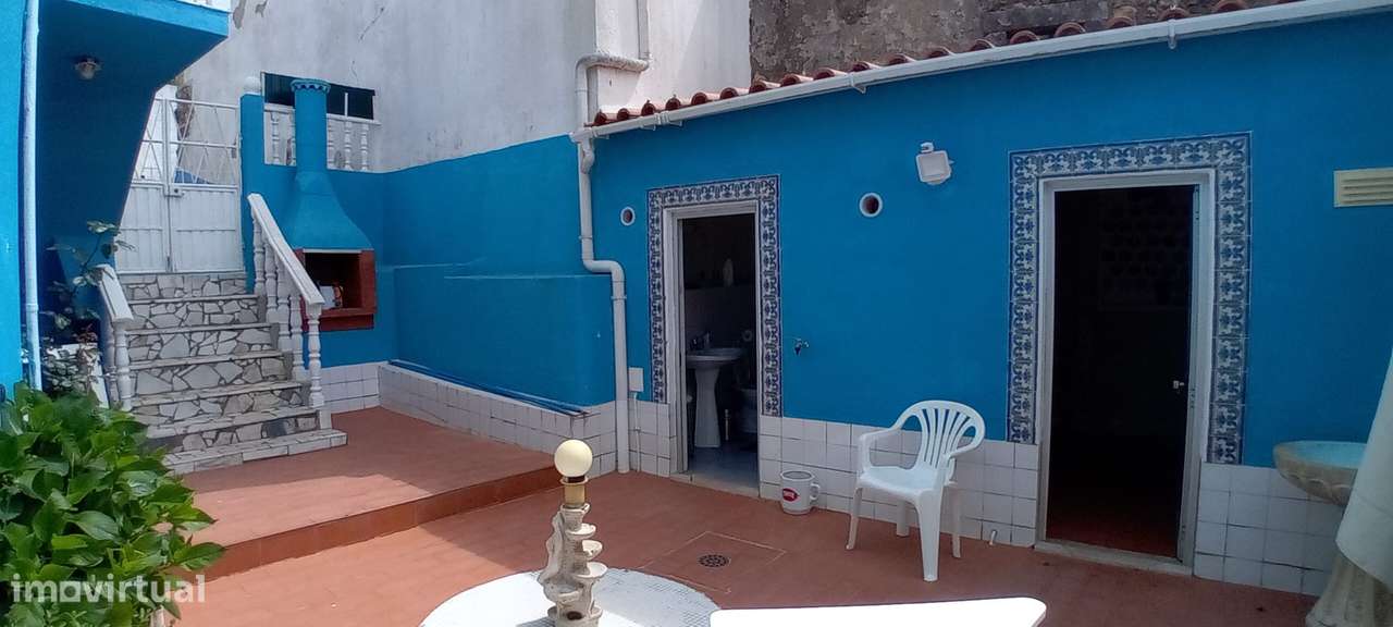 Moradia T1+1 com logradouro em Nossa Senhora da Glória-5