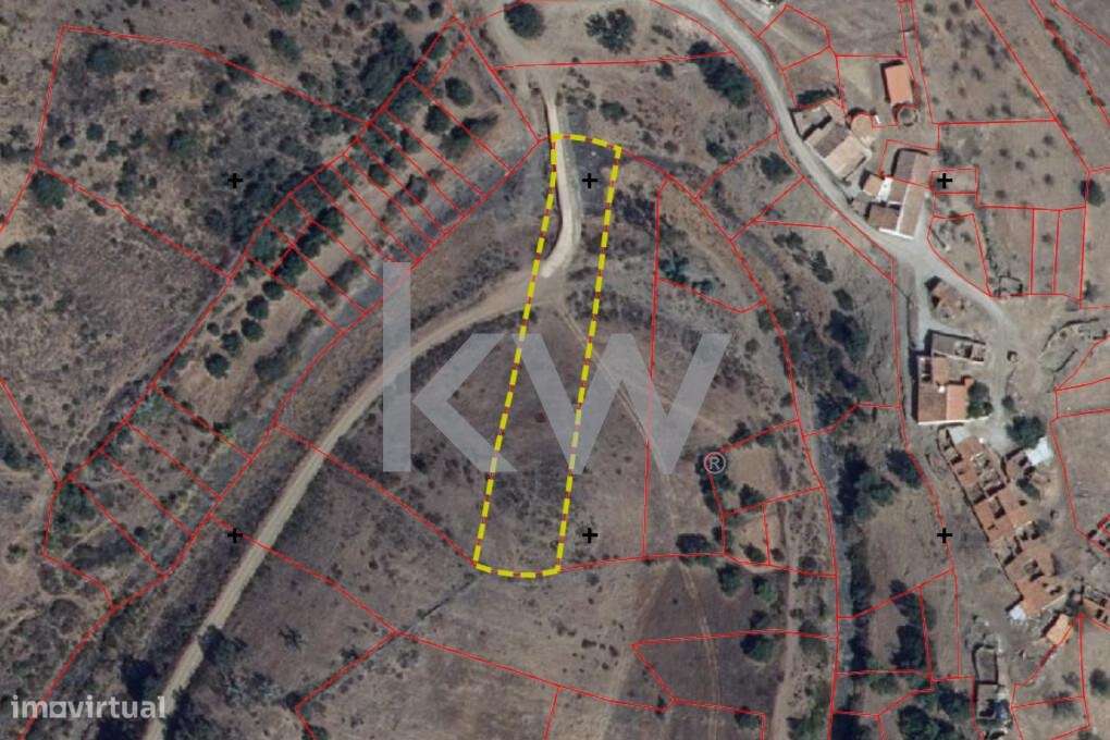 Conjunto de 6 Terrenos Rústicos com uma área total de 10100m2 perto de - Grande imagem: 5/7