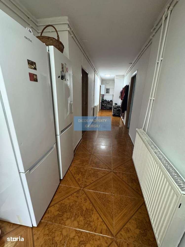 Casă P+M pe strada Tineretului-6