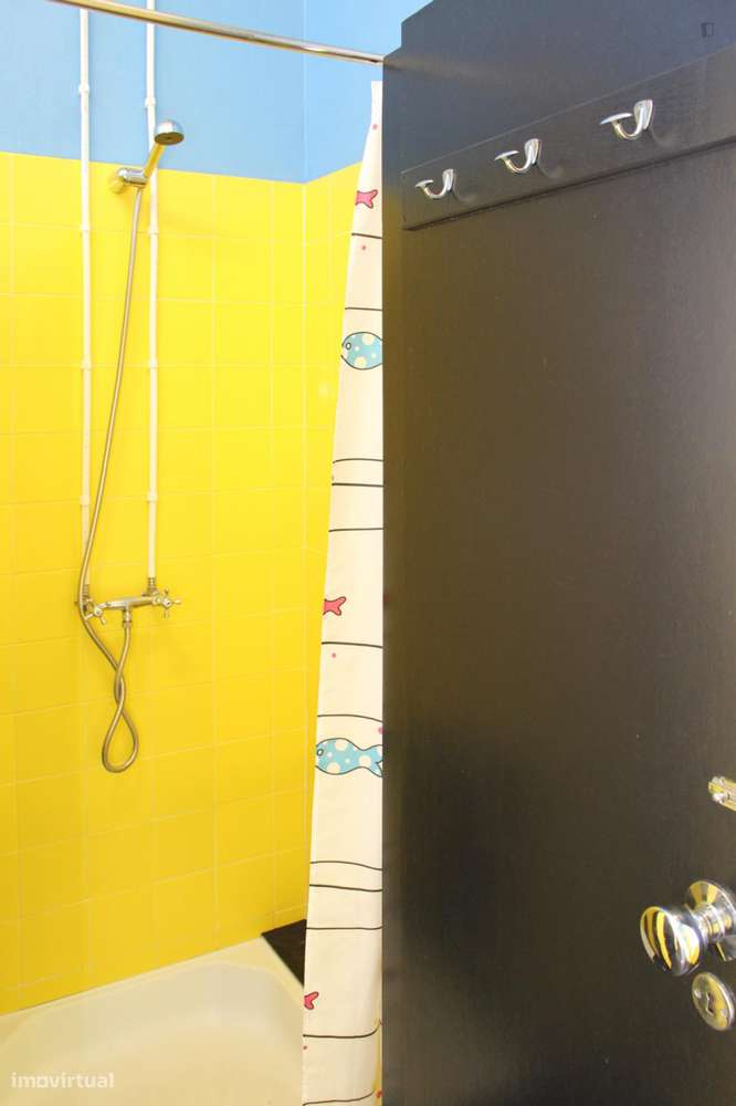 Quarto - localizado em Cidral Coimbra - Grande imagem: 5/10