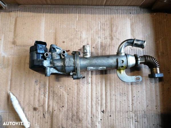 Valva egr supapa egr cu răcitor gaze volvo 2.0d cod motor D4204T euro 4 putere 136cp volvo s40 volvo v50 volvo c30 volvo S80 volvo V70 perfect funcțional - 1