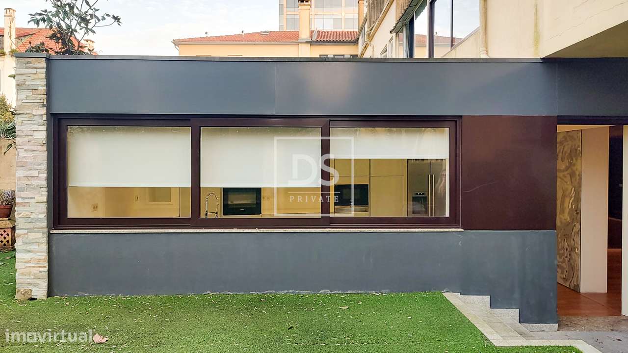 Moradia T5+1  | Campo Alegre | Frente ao Jardim Botânico(Exclusiva)-5