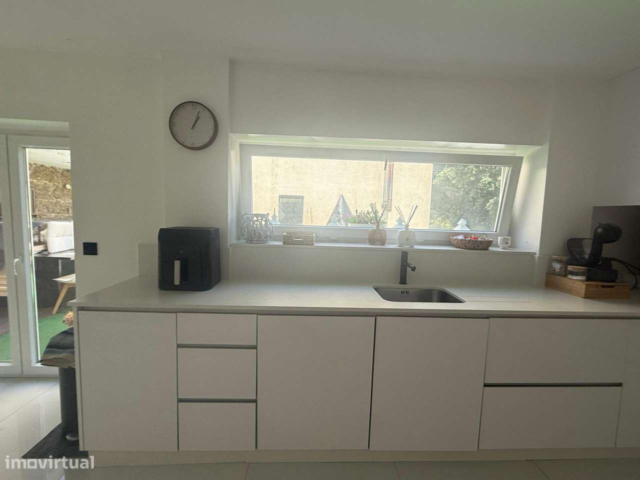 Moradia geminada Bi-Familiar T3 + T1 — Dois espaços...-6