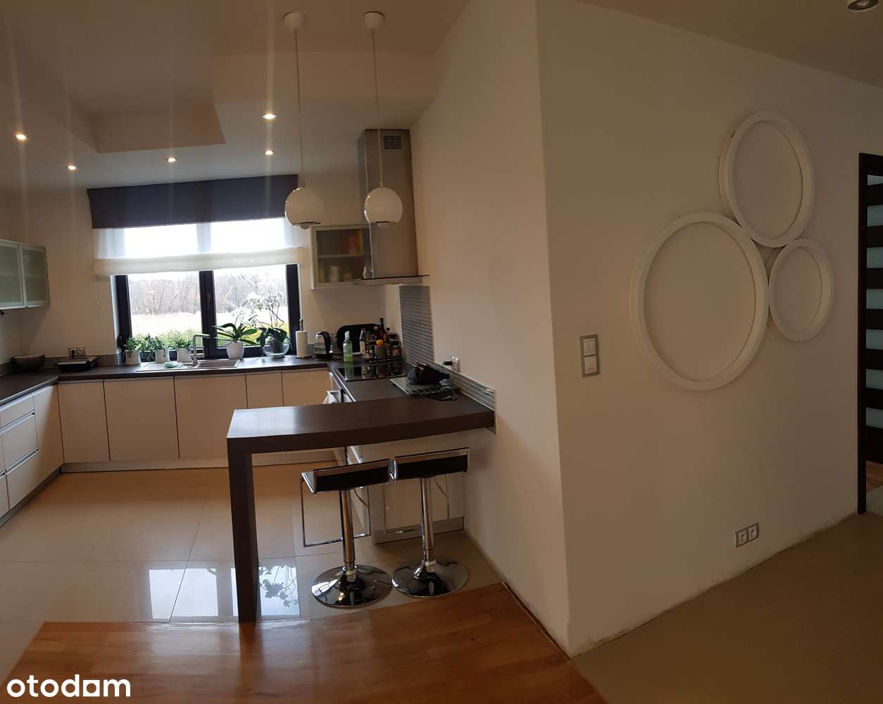 Nowoczesny,komfortowy,piękny ogród, blisko Wrocławia,5 sypialni.-3