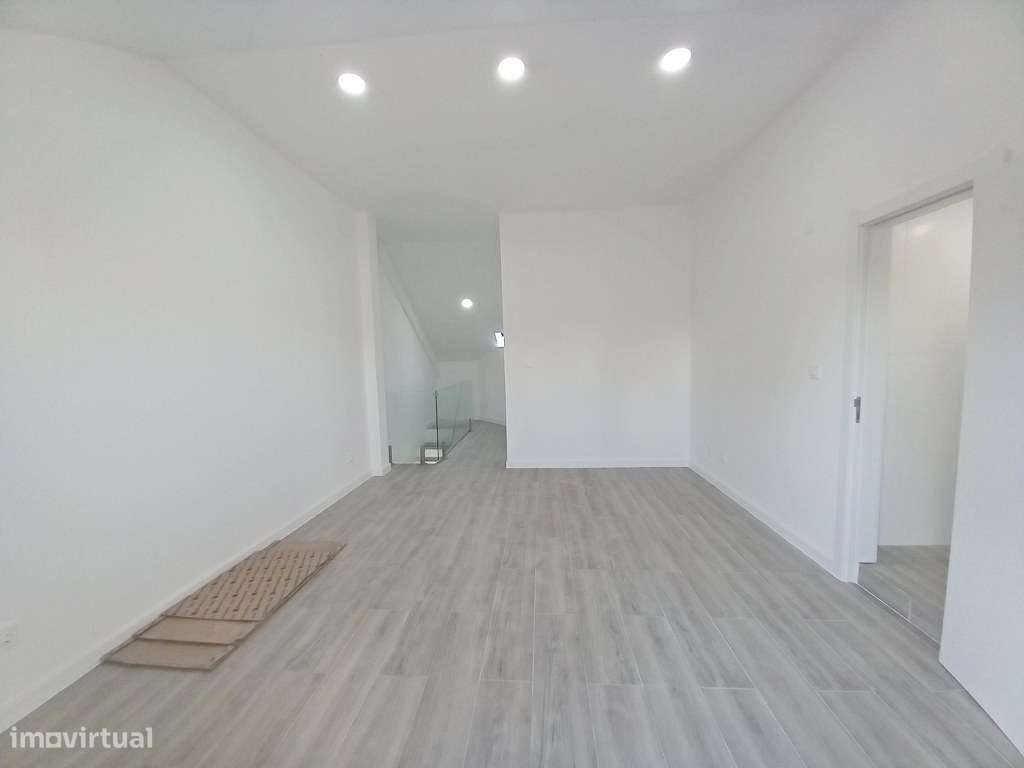 Apartamento T4 Venda em Costa da Caparica,Almada-9