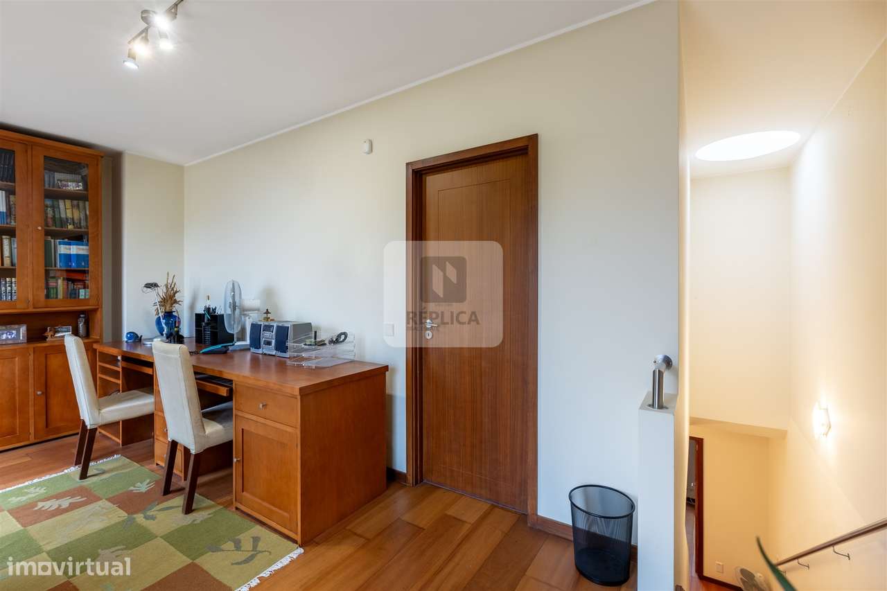 Moradia T5 com jardim e garagem | Senhora da Hora, Matosinhos-40