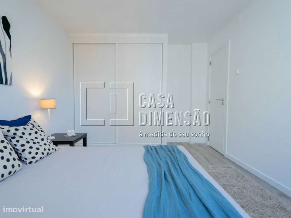 Apartamento de tipologia T3 com varanda, mobilado e equipado em Ben...-37