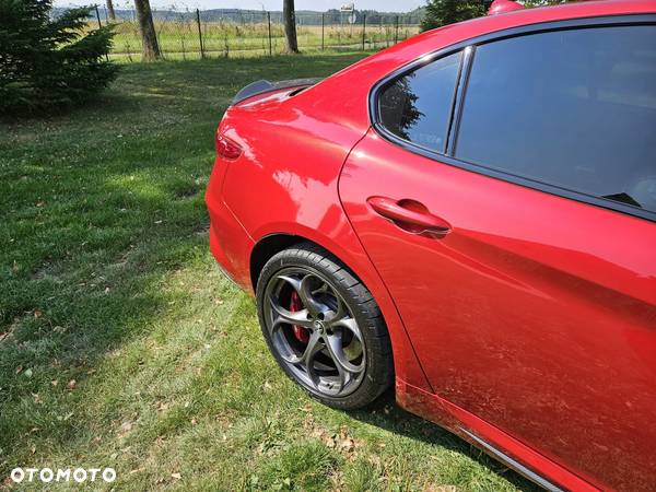 Alfa Romeo Giulia 2.9 V6 Bi-Turbo AT8 Quadrifoglio - 25