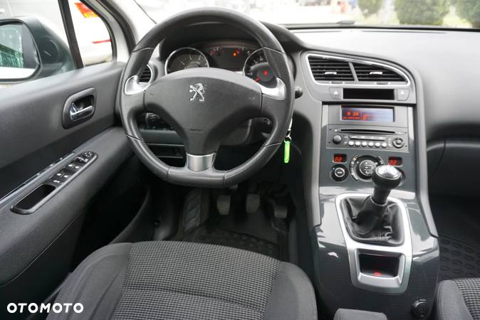 Peugeot 5008 1.6 Active 7os - 18