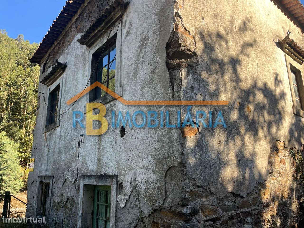 Moradia em pedra em Rio de Frades-9