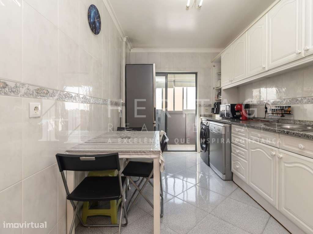 T2 com 102 m², Closet, 2 WC e Sótão - Baixa da Banheira-1