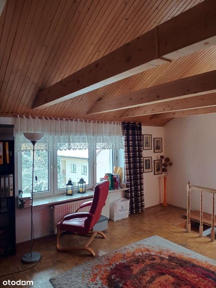 Dom 300 m2 z 2 niezależnymi mieszkaniami (2KW).-6