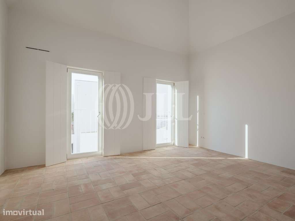 Moradia T3 com piscina em Tavira Algarve-8