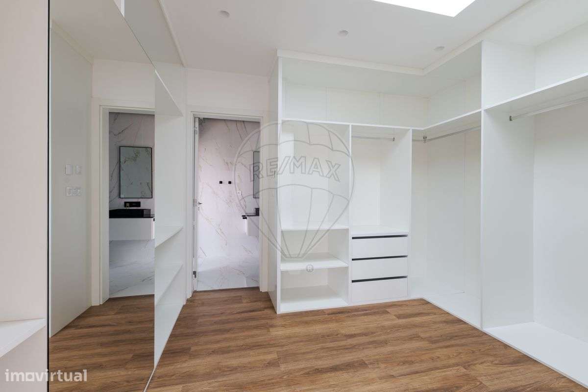 Moradia T4 para venda-20