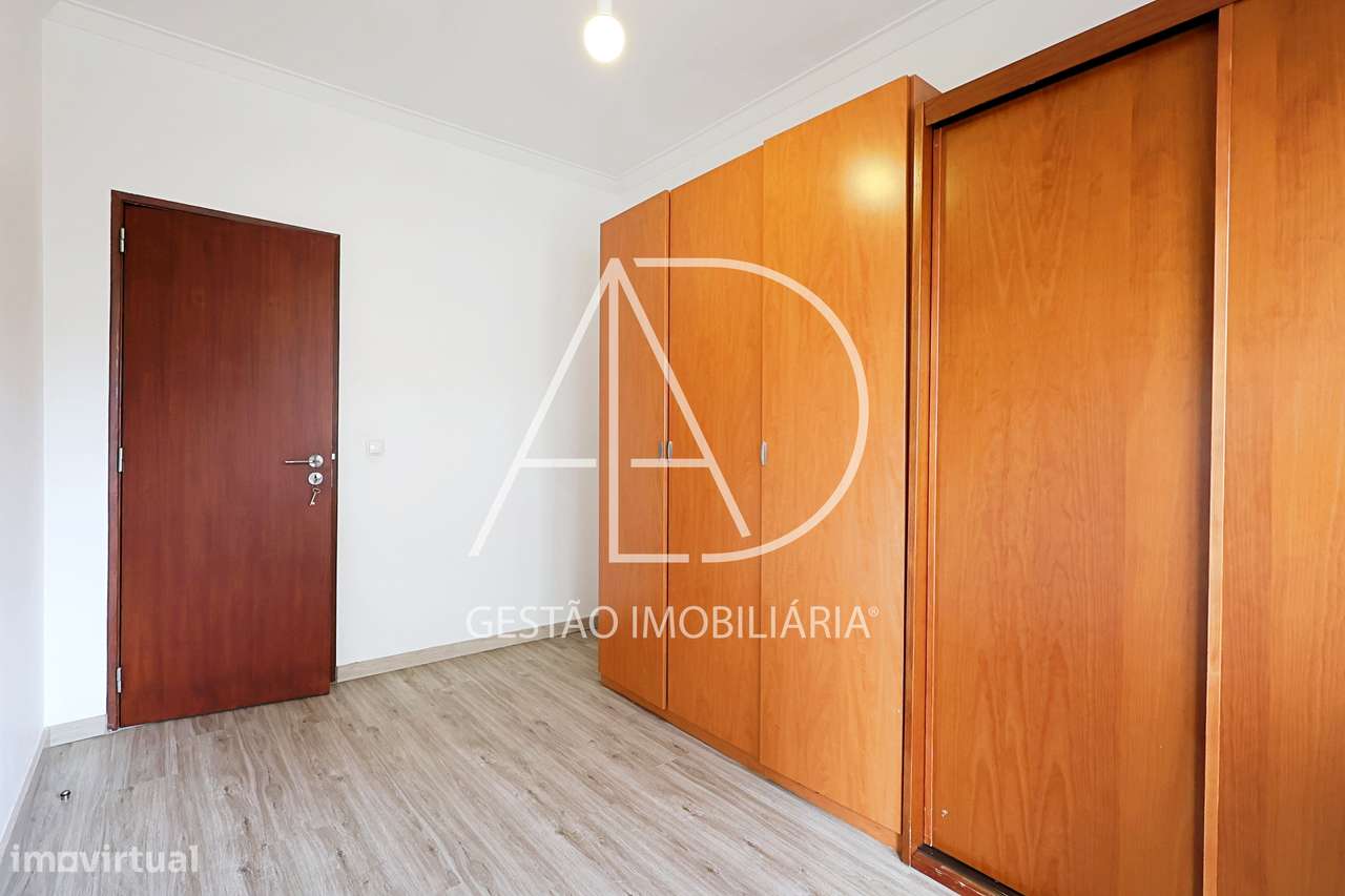 Apartamento T3 nas Paivas | Luz, conforto e localização privilegiada-5