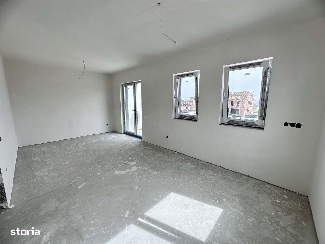 Casa de vanzare tip duplex - pivnita, terasa - Cisnadie, Cartierul Arh - Imagine principală: 3/20