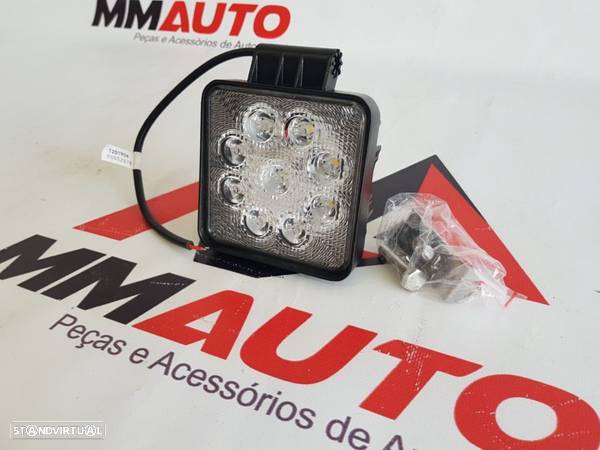 FAROL 9 LED HP - 2