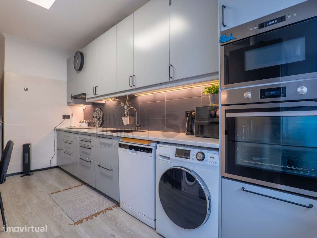 Apartamento T3 totalmente remodelado, com arrecadação, Amora - Grande imagem: 2/60