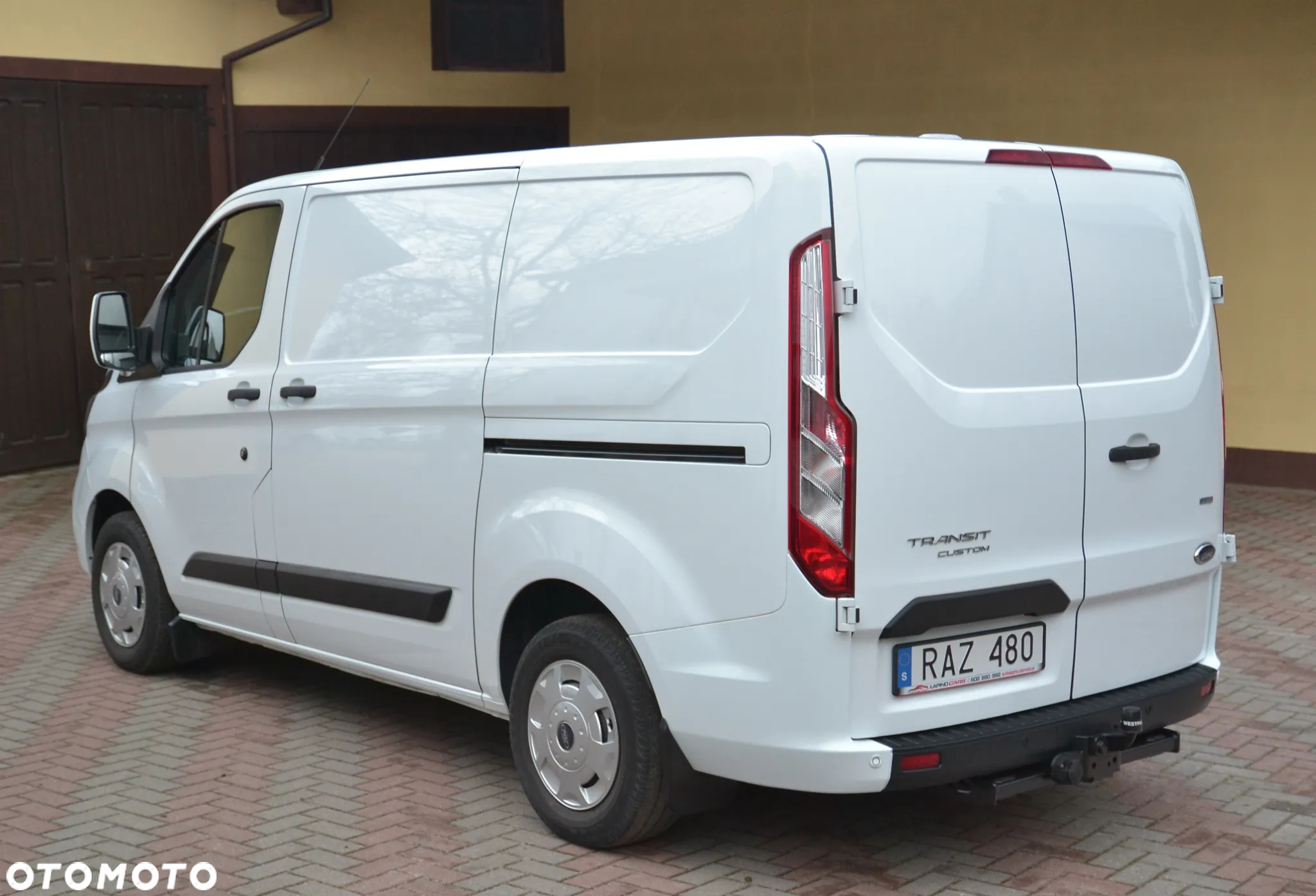 Ford TRANSIT CUSTOM - 4