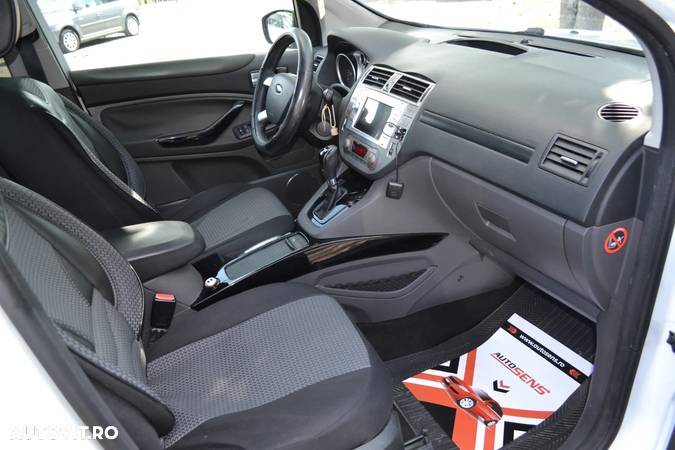 Ford Kuga 2.0 TDCi 4WD Powershift Titanium - 11