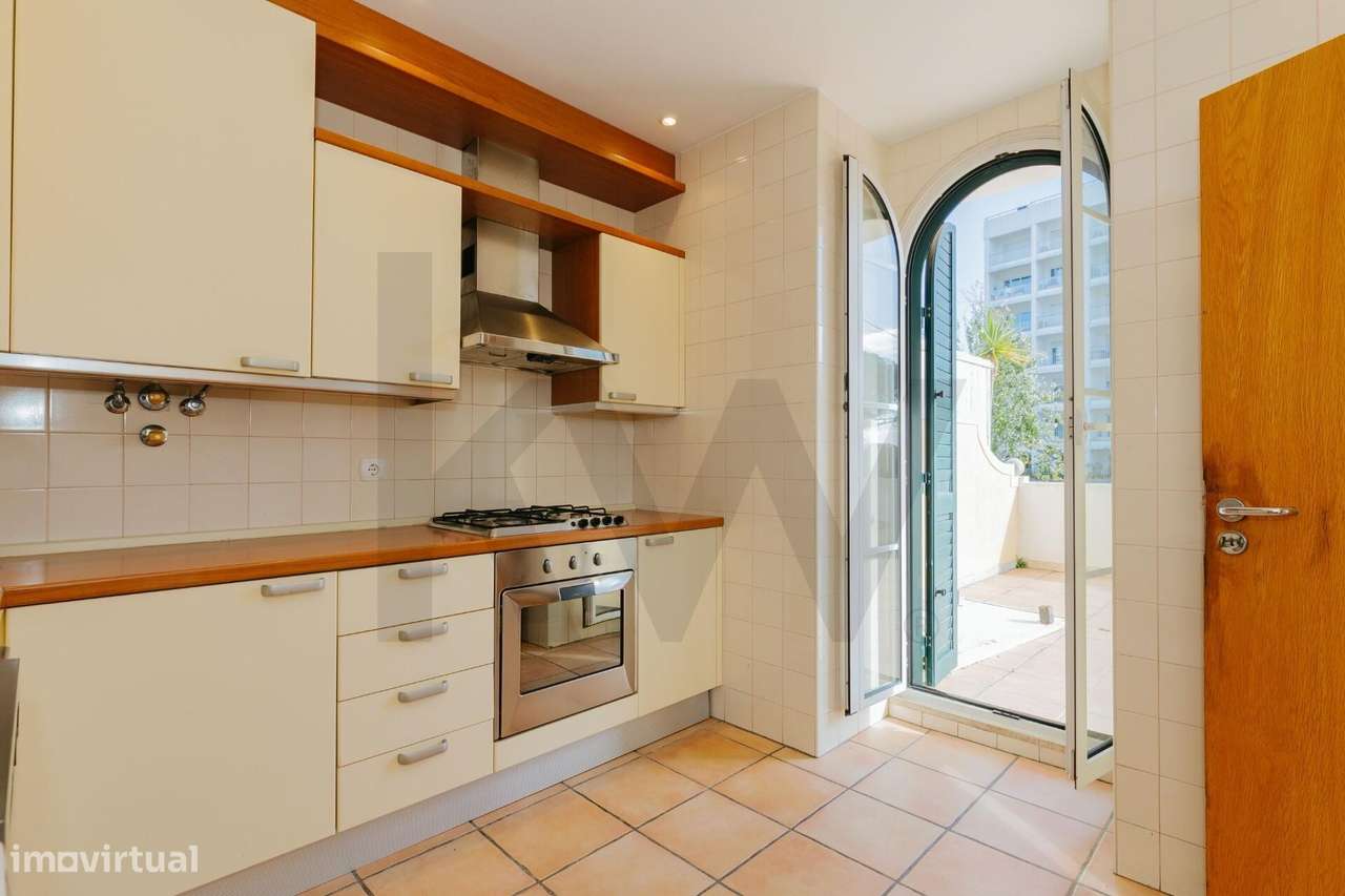 Apartamento T1 com estacionamento no Monte Estoril, Cascais - Grande imagem: 5/17