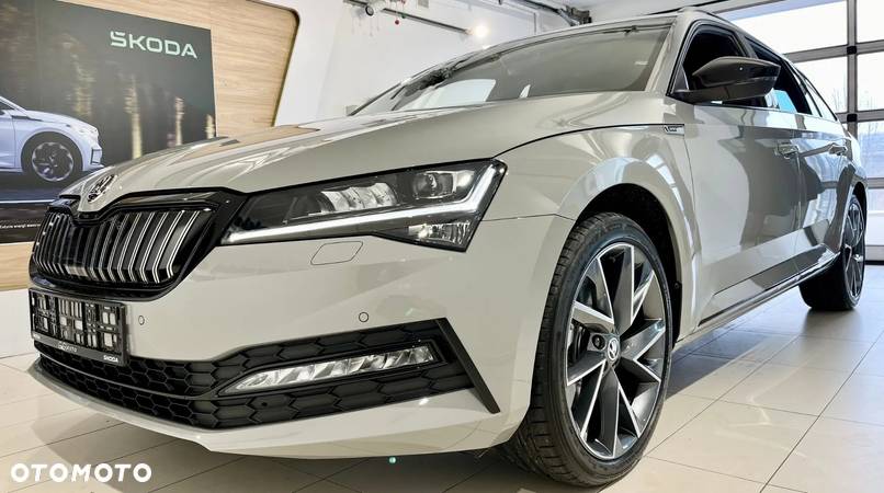 Skoda Superb 1.4 TSI Plug-In Hybrid Sportline DSG - 24