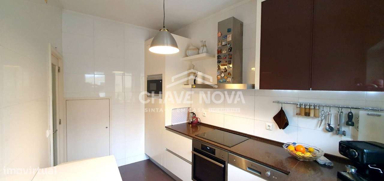 Moradia renovada  T4 + T2 ao metro - Grande imagem: 2/25