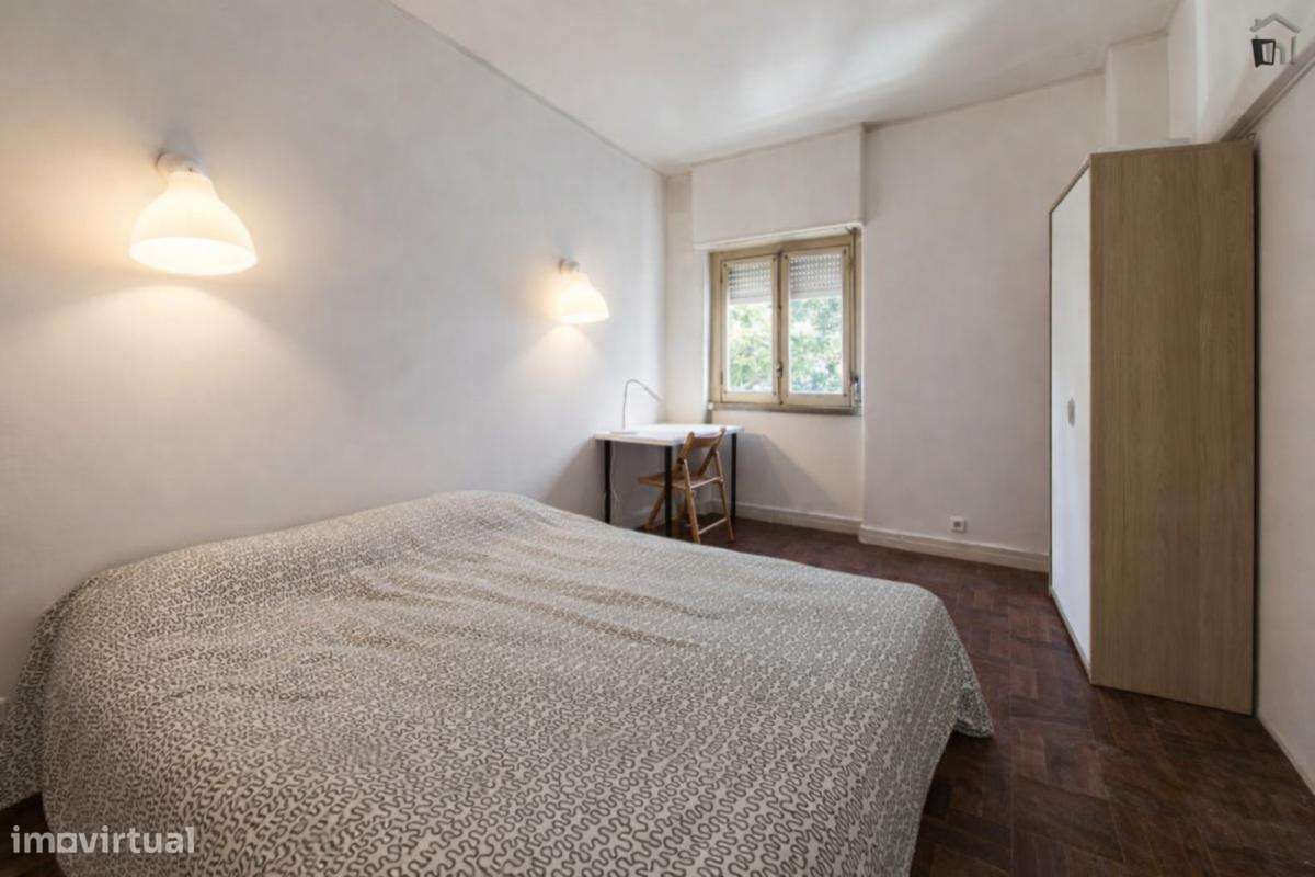 Quarto - localizado em Estrela Lisbon - Grande imagem: 5/10