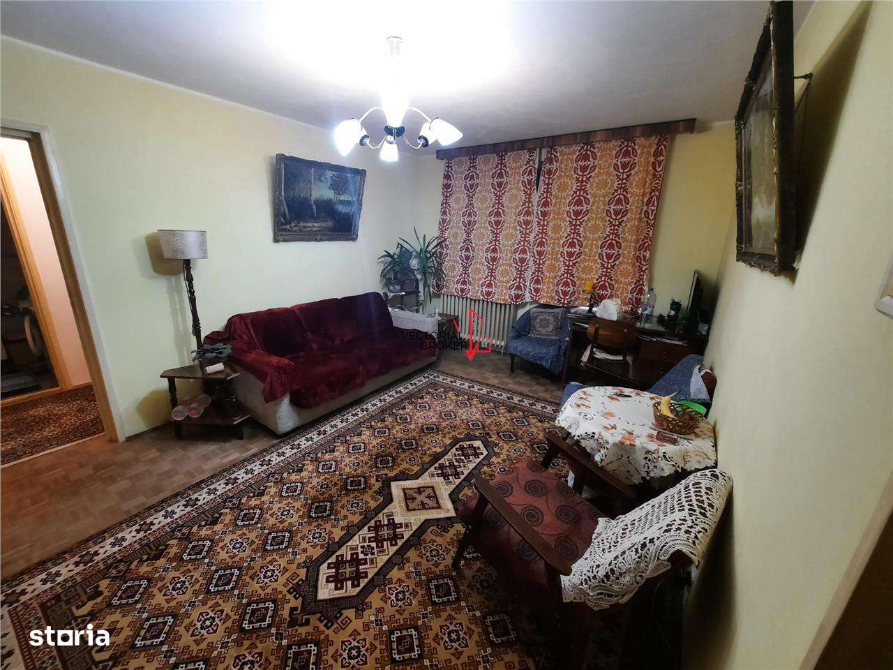 3 camere semidecomandat, Postavarul-Codrii Neamtului, 10 minute de met-1