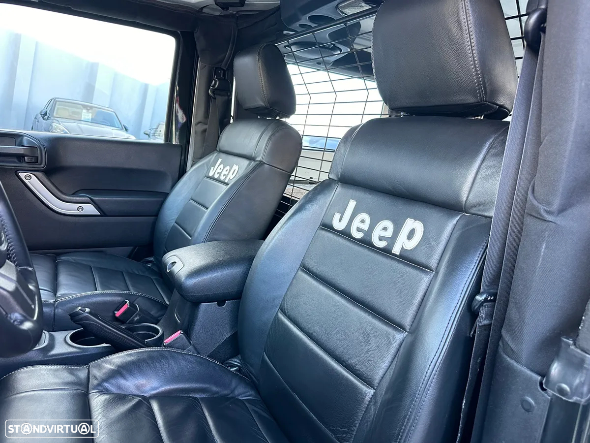 Jeep Wrangler - 19