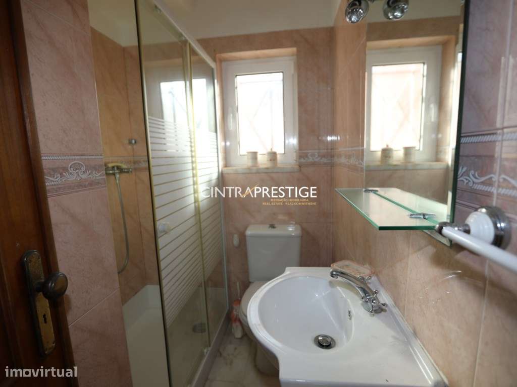 Moradia T3 e anexo T2 com Vista Deslumbrante para a Serra de Sintra...-15