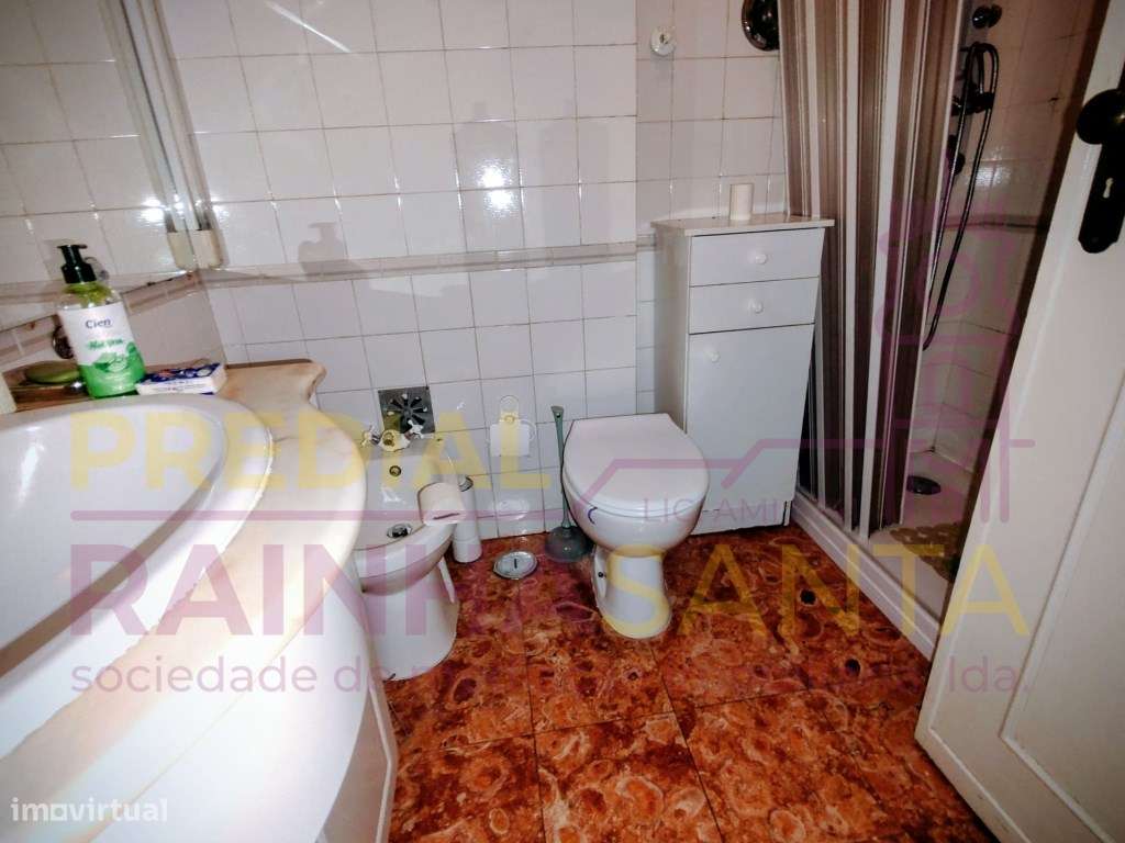 Apartamento T4 com marquise e lavandaria, Lumiar - Lisboa-11