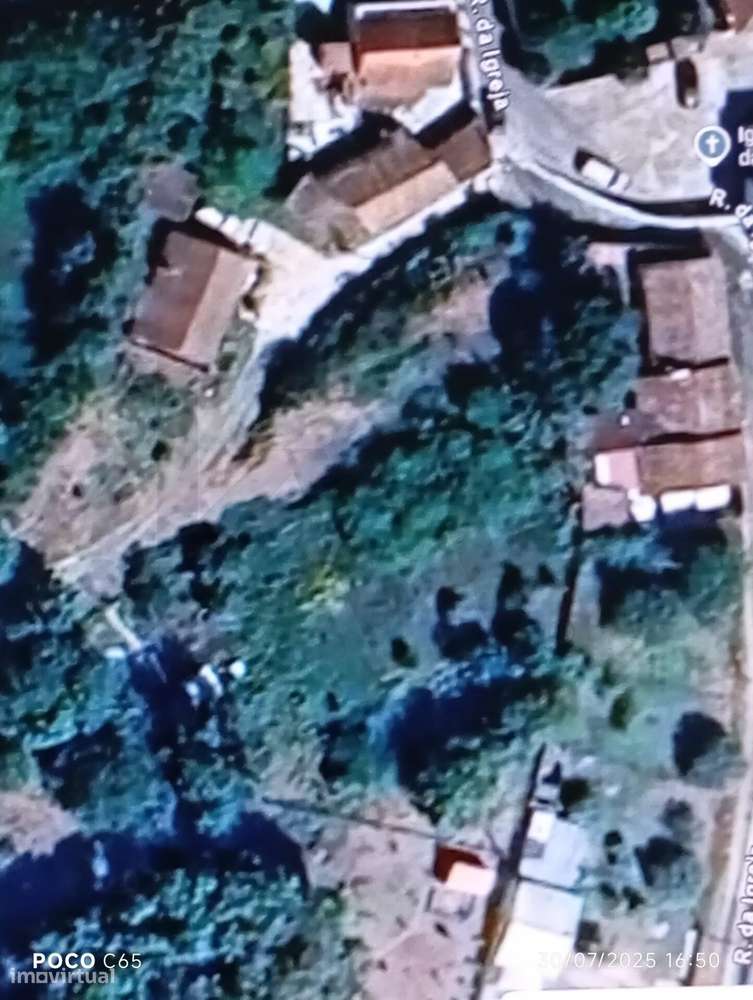 TERRENO COM ARMAZÉM DEVOLUTO- POSSIBILIDADE DE CONSTRUÇÃO - Grande imagem: 2/3