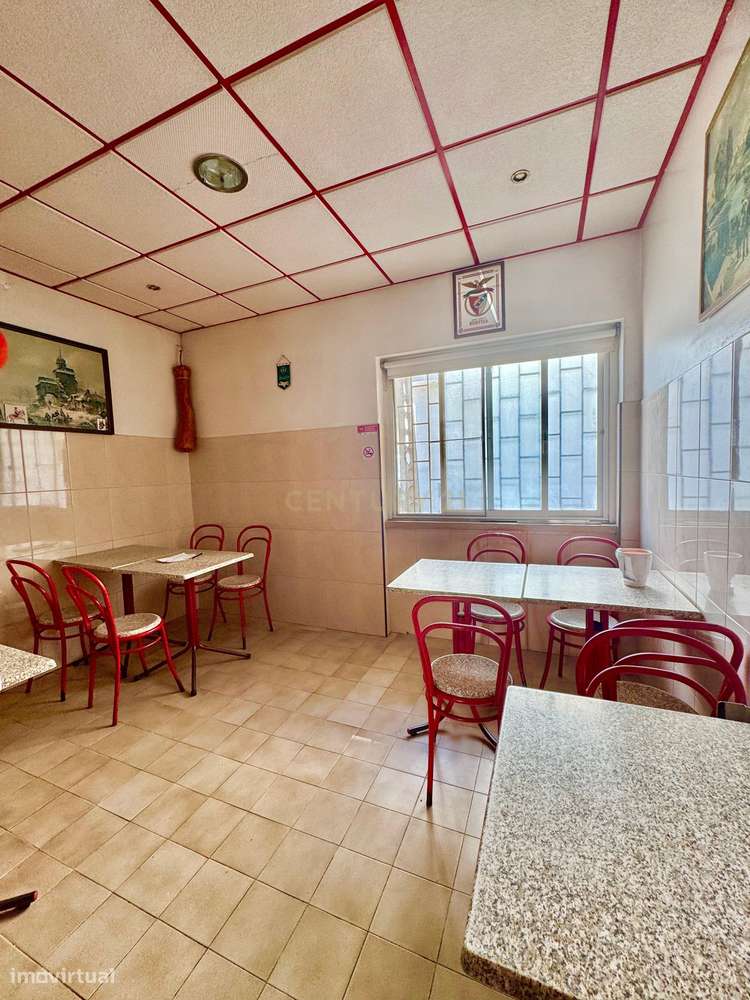 Loja para venda em Camarate-9