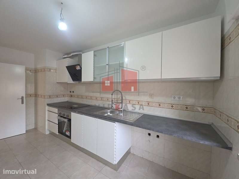 Apartamento T2 - Tapada das Mercês-1