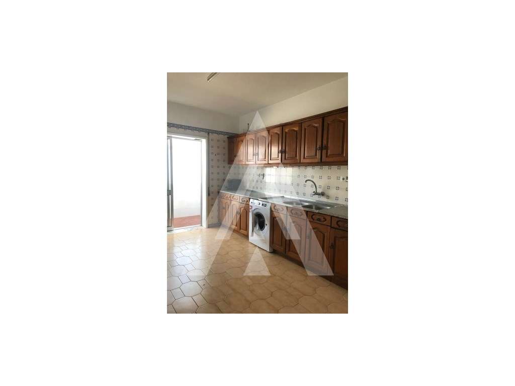 Apartamento T2 no Centro de Vagos-3