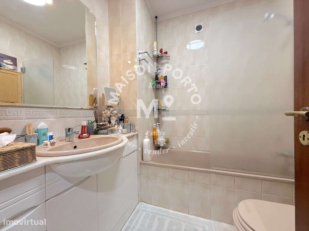 Apartamento T3 com 2 Varanda e Estacionamento em Rio Tinto, próximo...-13