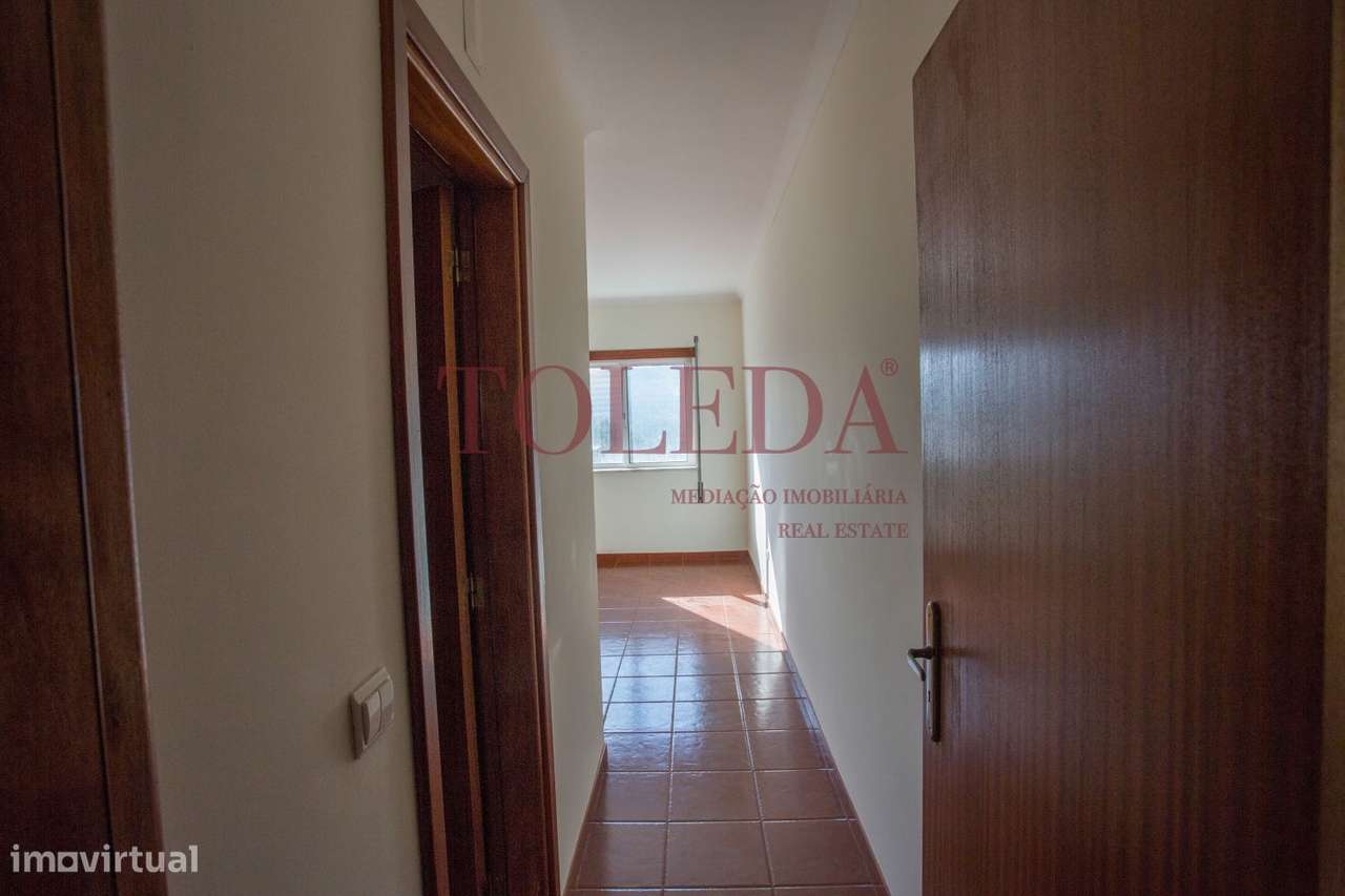 T3 com Lareira, Varanda, Boas áreas-19