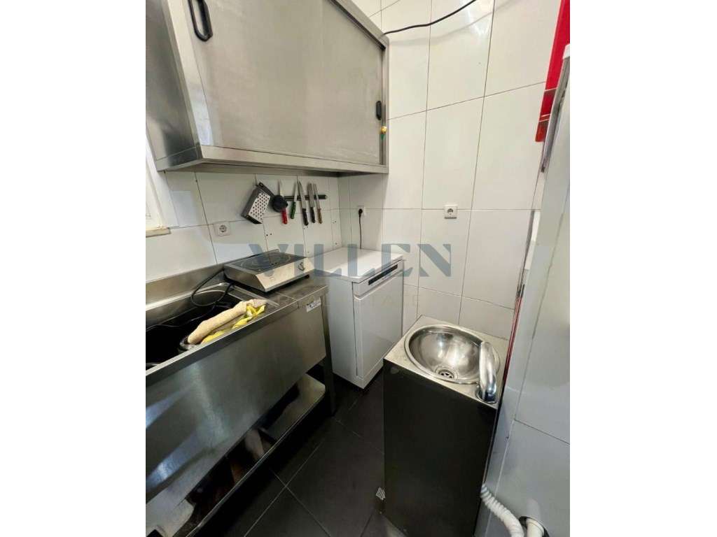 Trespasse de Hamburgaria - Negócio em Pleno Funcionamento - Grande imagem: 2/8