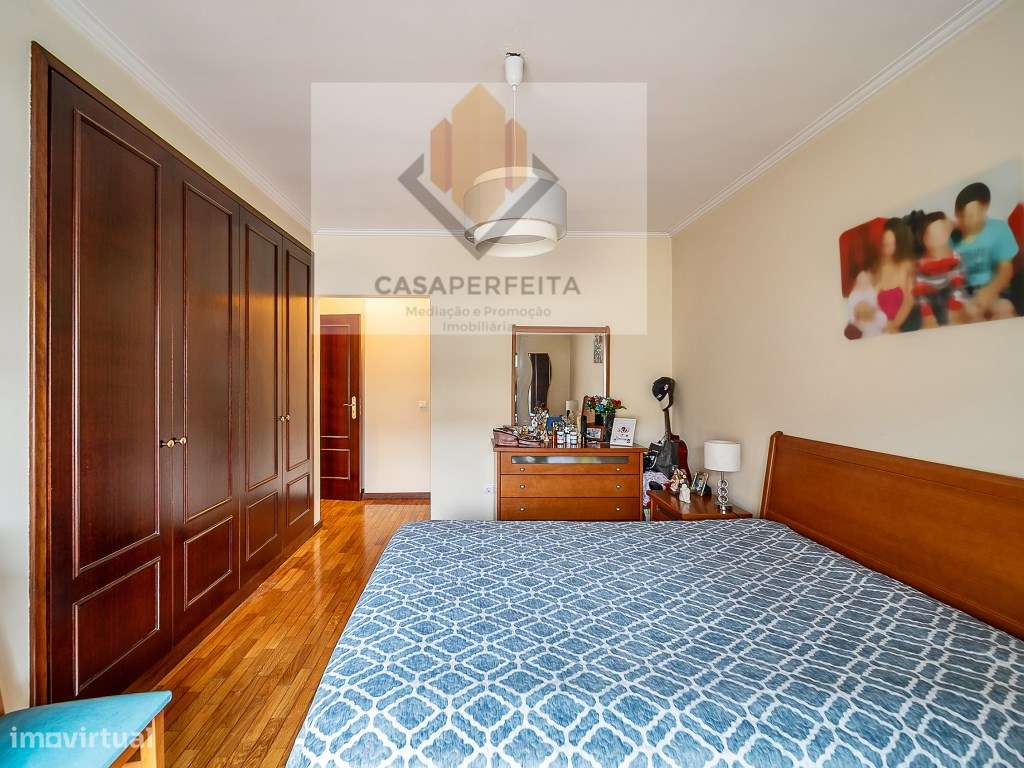 Apartamento T3 Como Novo com Varandas e Box - a 1500 metros da Prai...-23
