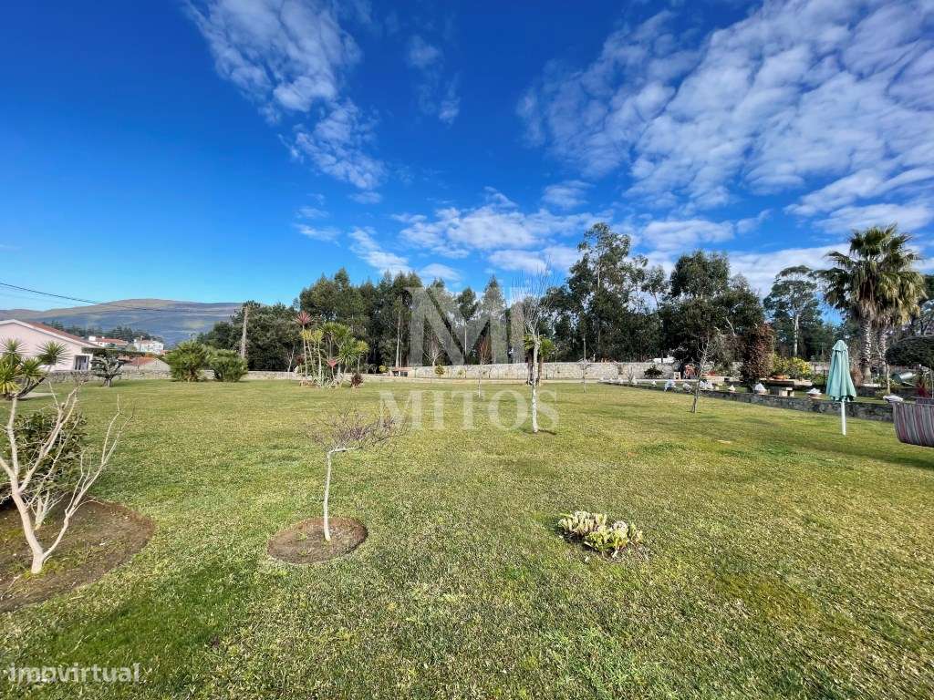 Quinta com moradia térrea T4+1 para venda em Fontão - Ponte de Lima - Grande imagem: 4/37