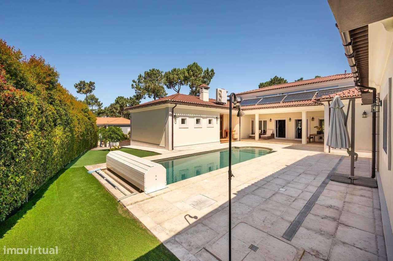 Moradia T5 + 5 com piscina, Aroeira, Almada - Grande imagem: 4/39