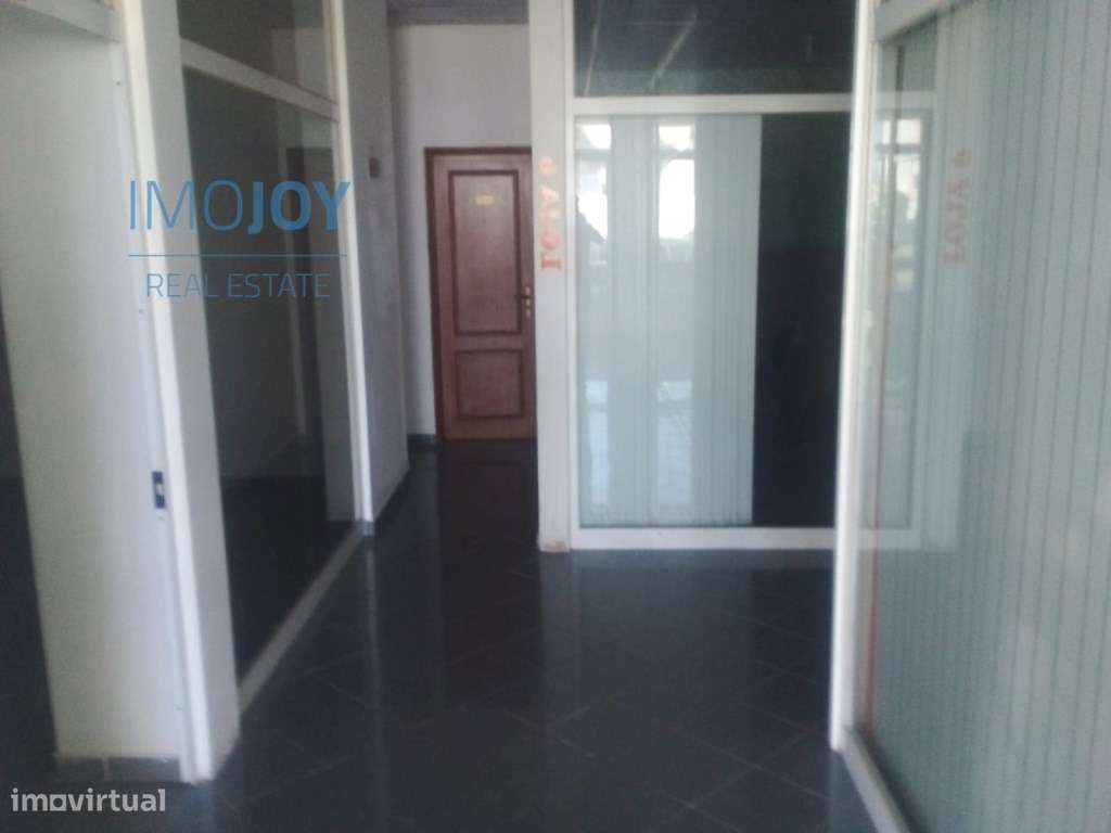 Loja com 25m2 no Samouco - Grande imagem: 5/16