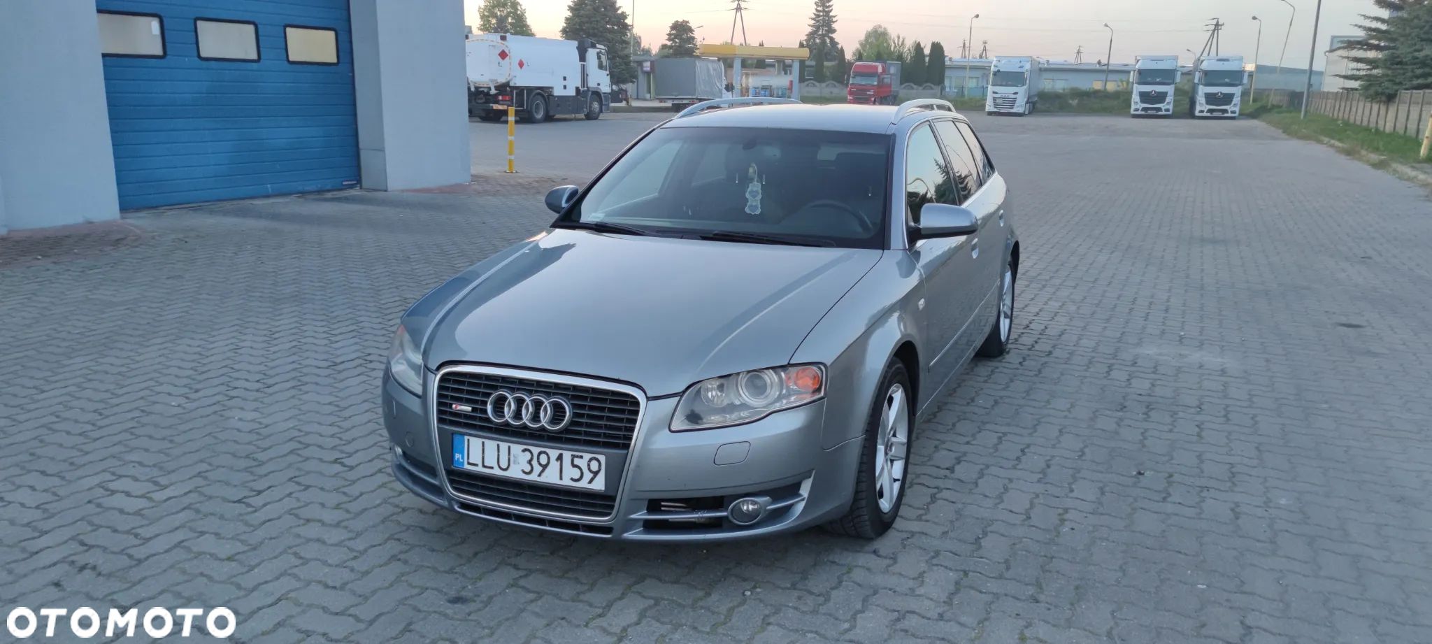 Audi A4 Avant 2.0 TDI - 1