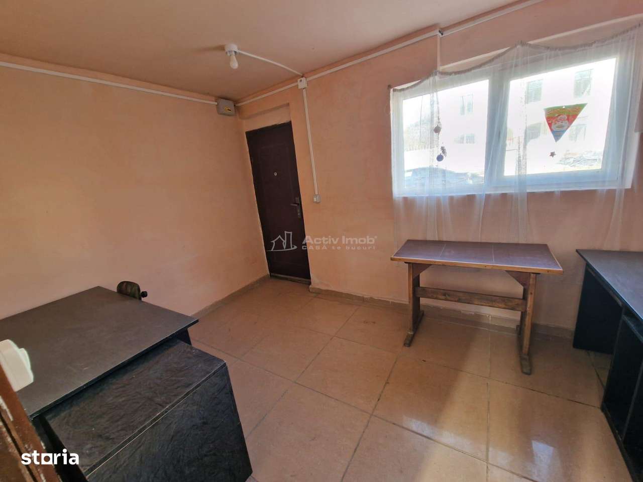 Resita Chirie Sp. Com. Depozit 270 mp - Imagine principală: 3/8